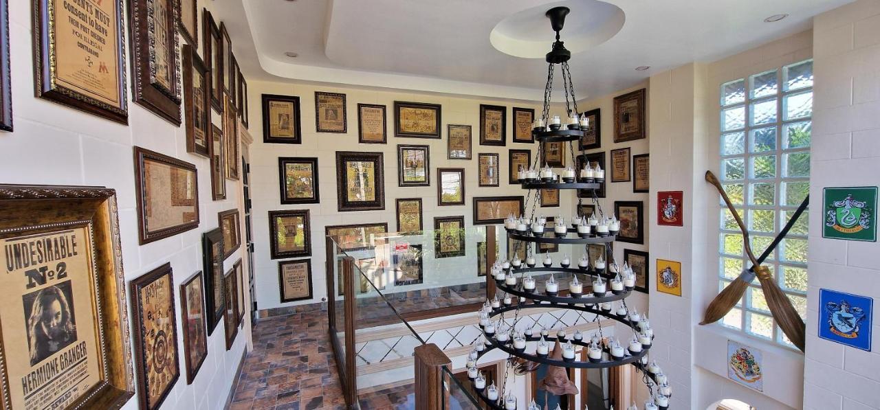 Potterland Luxury Pool Villa Pattaya Walking Street 6 Bedrooms ภายนอก รูปภาพ