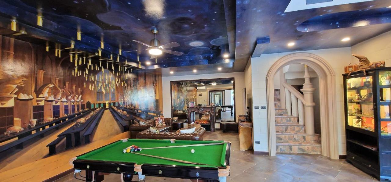 Potterland Luxury Pool Villa Pattaya Walking Street 6 Bedrooms ภายนอก รูปภาพ