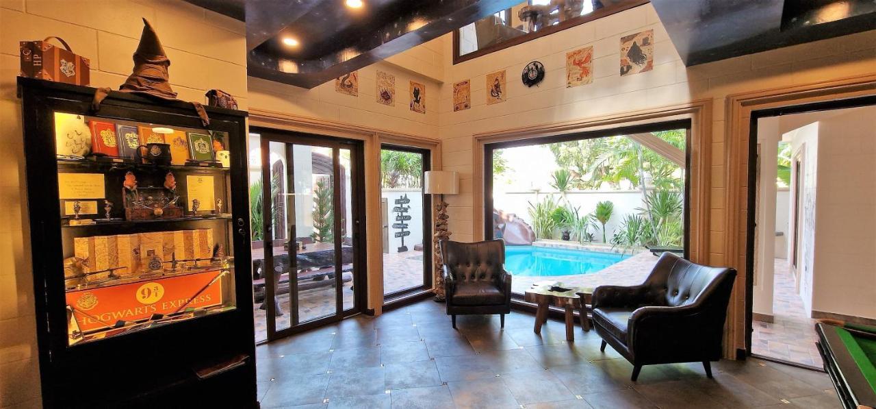 Potterland Luxury Pool Villa Pattaya Walking Street 6 Bedrooms ภายนอก รูปภาพ