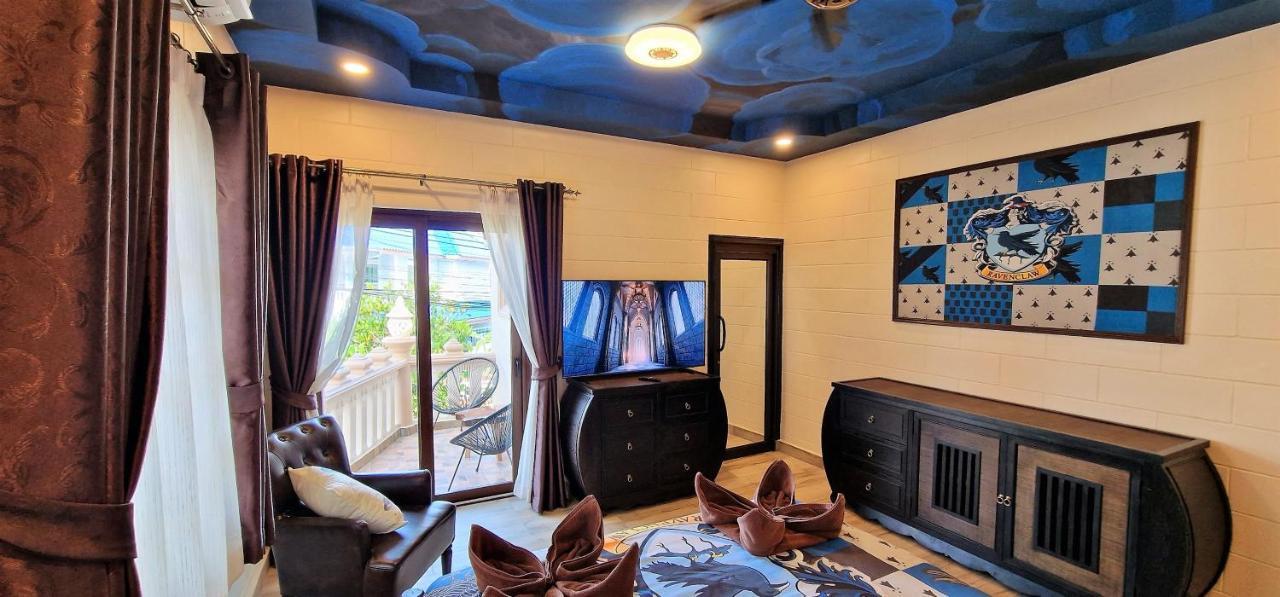 Potterland Luxury Pool Villa Pattaya Walking Street 6 Bedrooms ภายนอก รูปภาพ