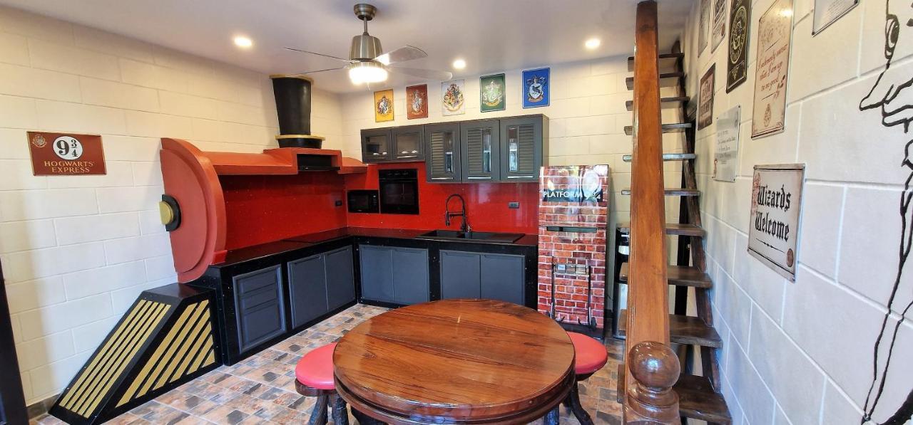 Potterland Luxury Pool Villa Pattaya Walking Street 6 Bedrooms ภายนอก รูปภาพ