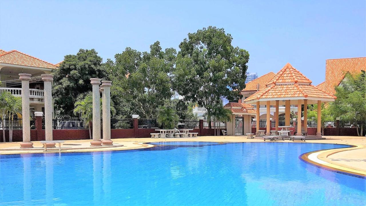 Potterland Luxury Pool Villa Pattaya Walking Street 6 Bedrooms ภายนอก รูปภาพ