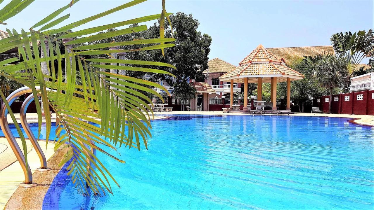 Potterland Luxury Pool Villa Pattaya Walking Street 6 Bedrooms ภายนอก รูปภาพ